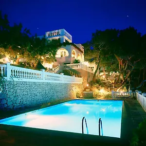 hostal-los-pinos-cala-sant-vicenc-mallorca.balearic-islands.net/